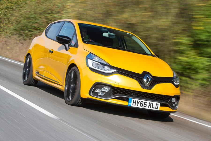  Renault Clio R.S. 220 Trophy 2016 года  (UK) (фото 13 из 30)